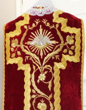 Red Antique Roman Vestment 8513